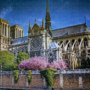 Notre Dame Cathedral in Paris, 1000 piece puzzle, The Canadian Group, Sure-Lox